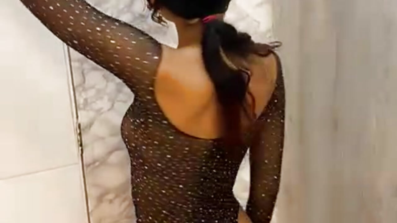 If you need a reason to stay online longer… it’s me.🔥😏 - video by DIRTY_MIIA_ cam model