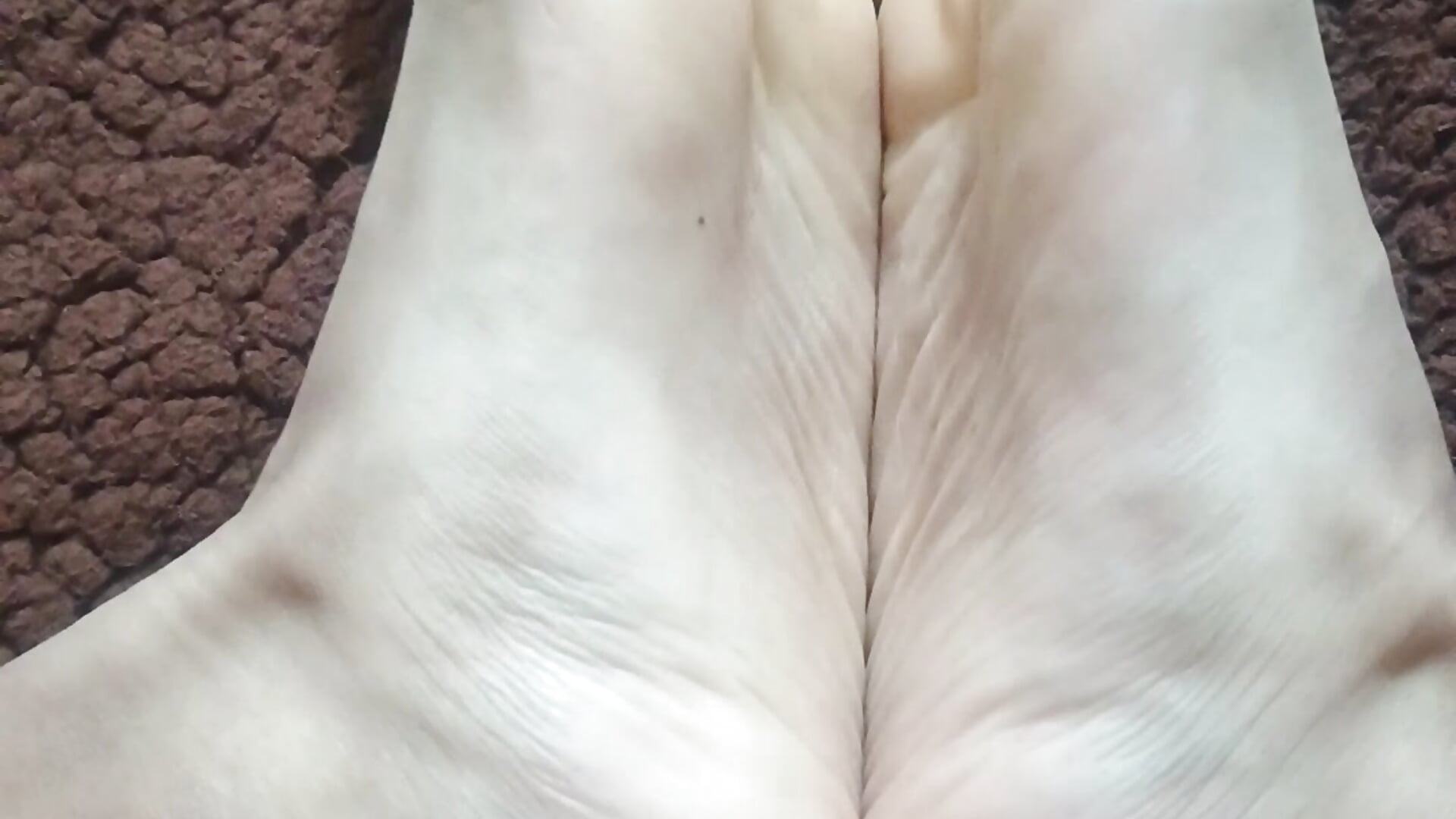 Patitas ❤️ - video by fuuut4 cam model