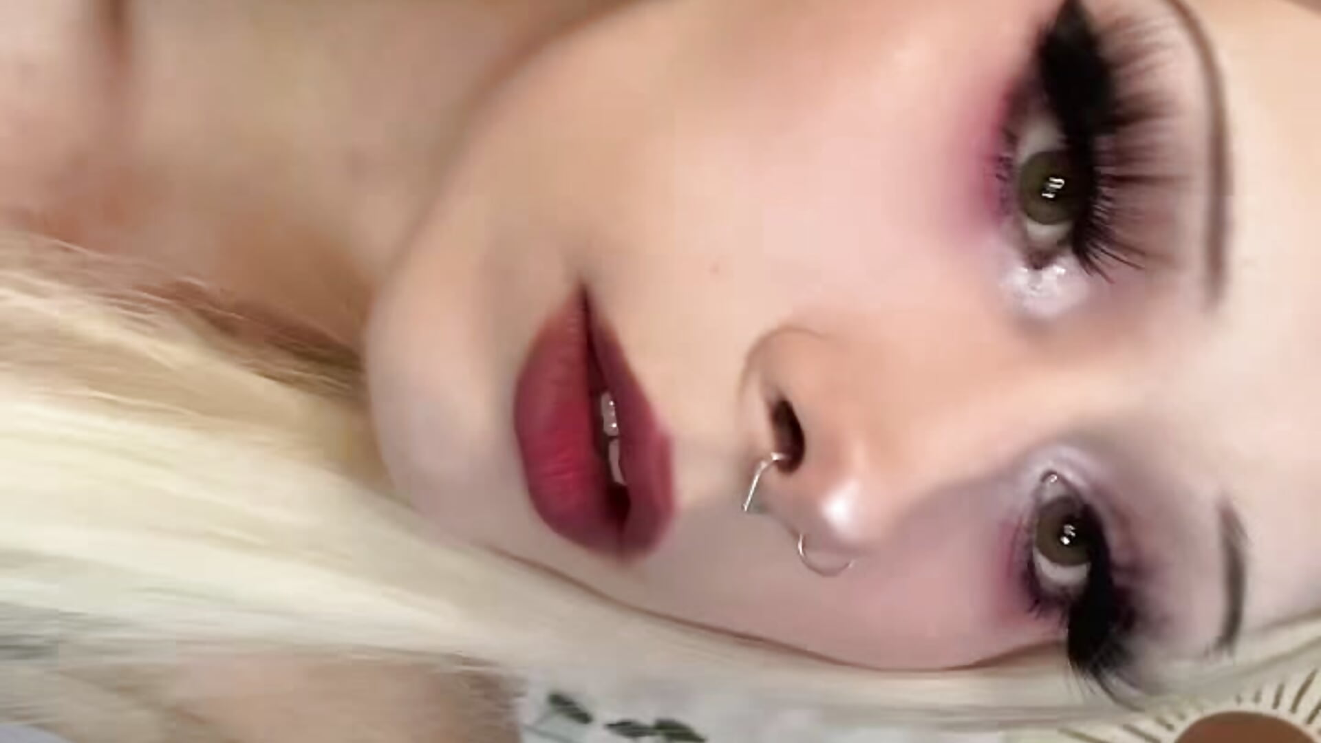 🥰👄 - video by EvaSteinberg cam model