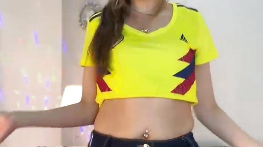 Let's go all out supporting my team—and look sexy while we're at it! 🔥 - video by kittyblooms cam model