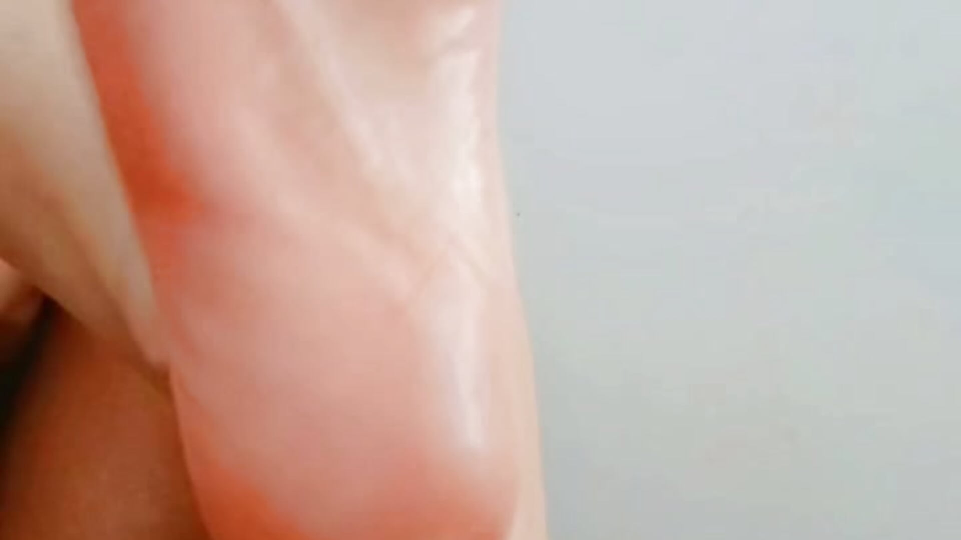 Hot position my feet 🦶🏻مداعبة القضيب بأقدامي الحلوين العسل