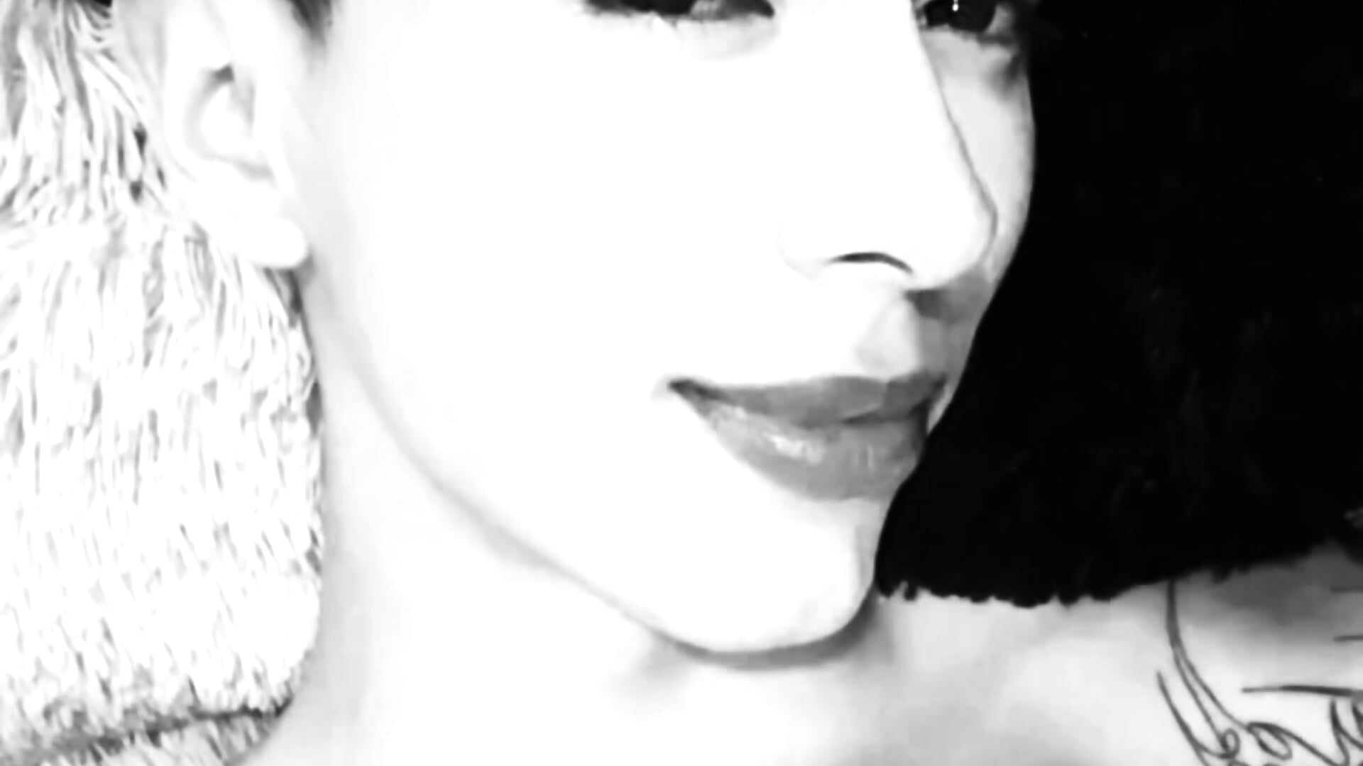 Bello - video by Quednow- cam model