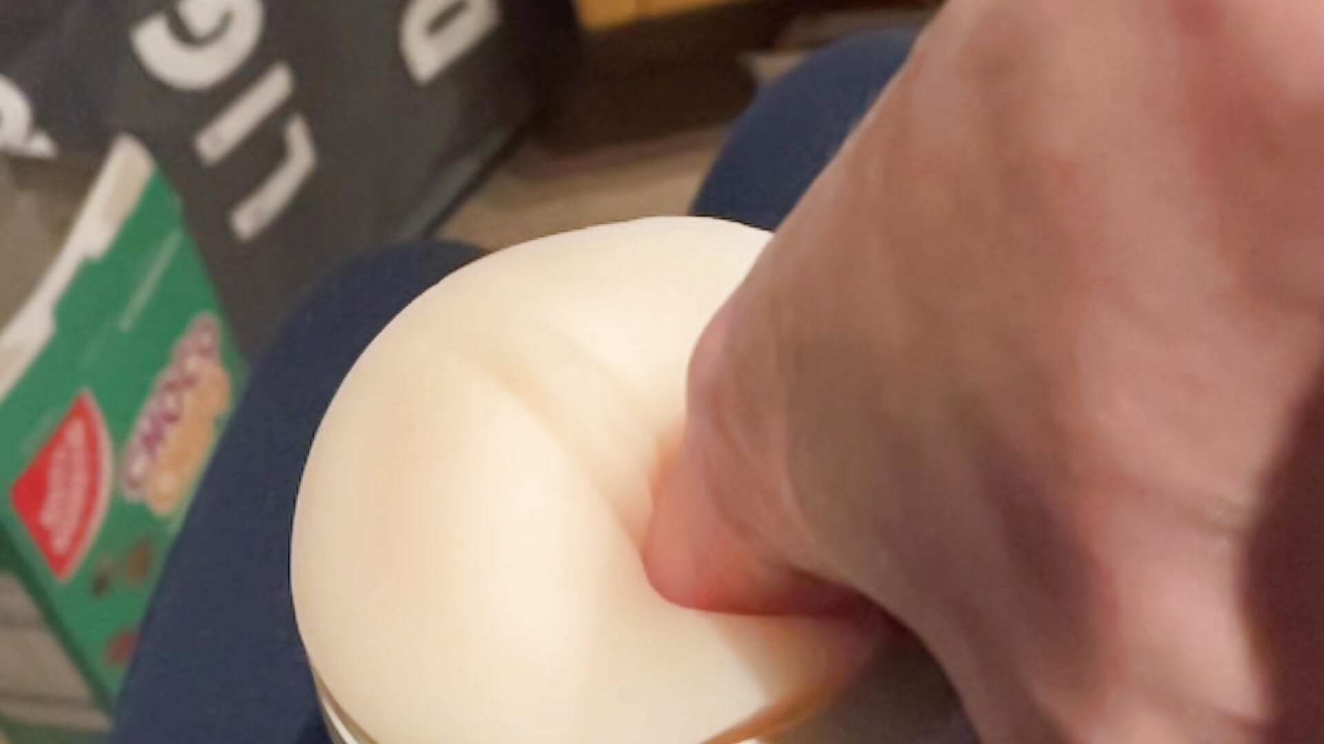 Die neue Max Pussy - video by Guttermann cam model