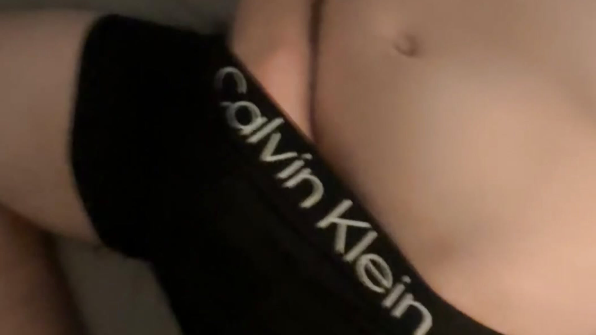 Feeling Horny - video by SmallerAnalog21 cam model