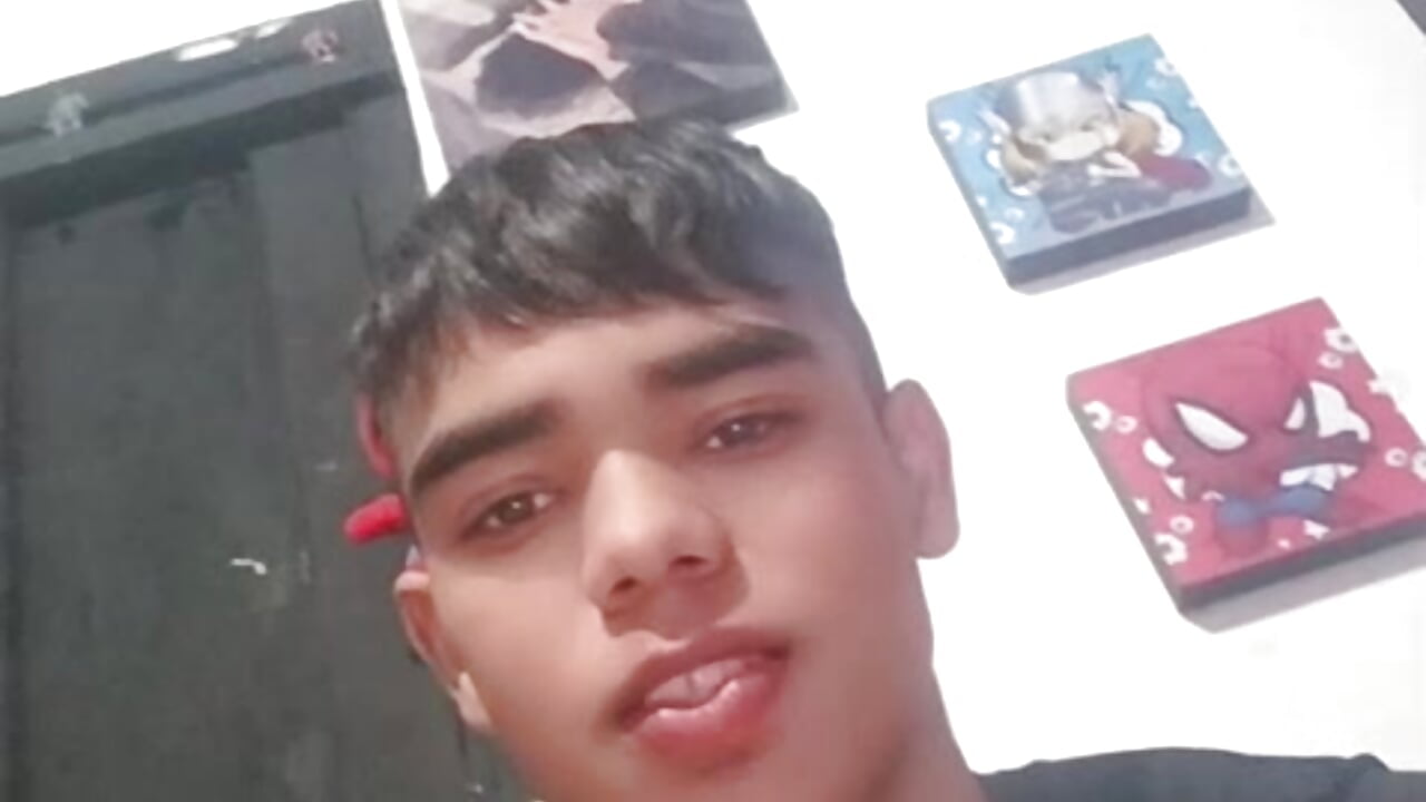 8057a397-9ac1-4077-8c13-f06a4b638846 – video od webkamerové modelky sweet_dirty_boy