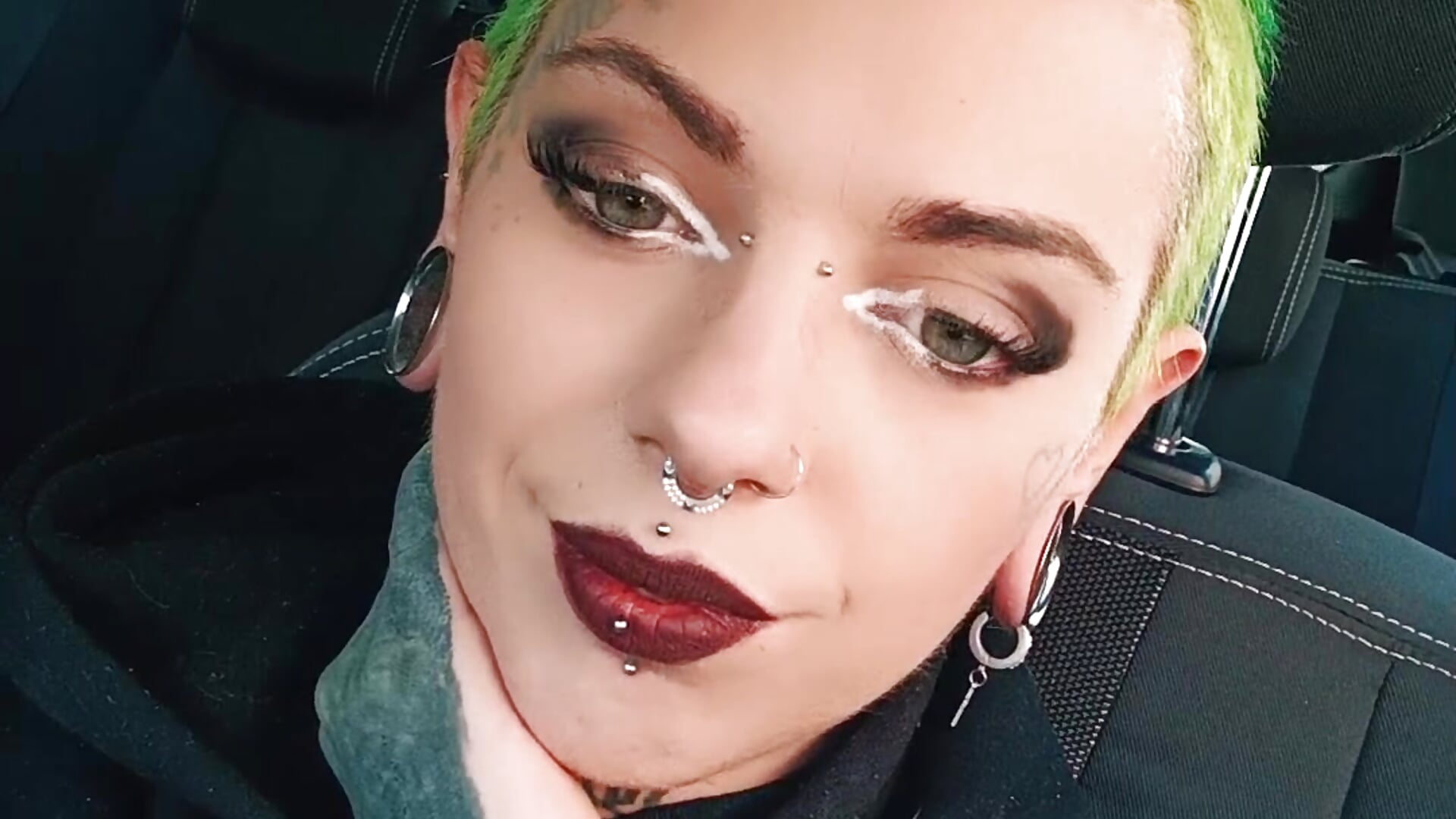 Me ❤️ - video by MorenaBlackMoon cam model