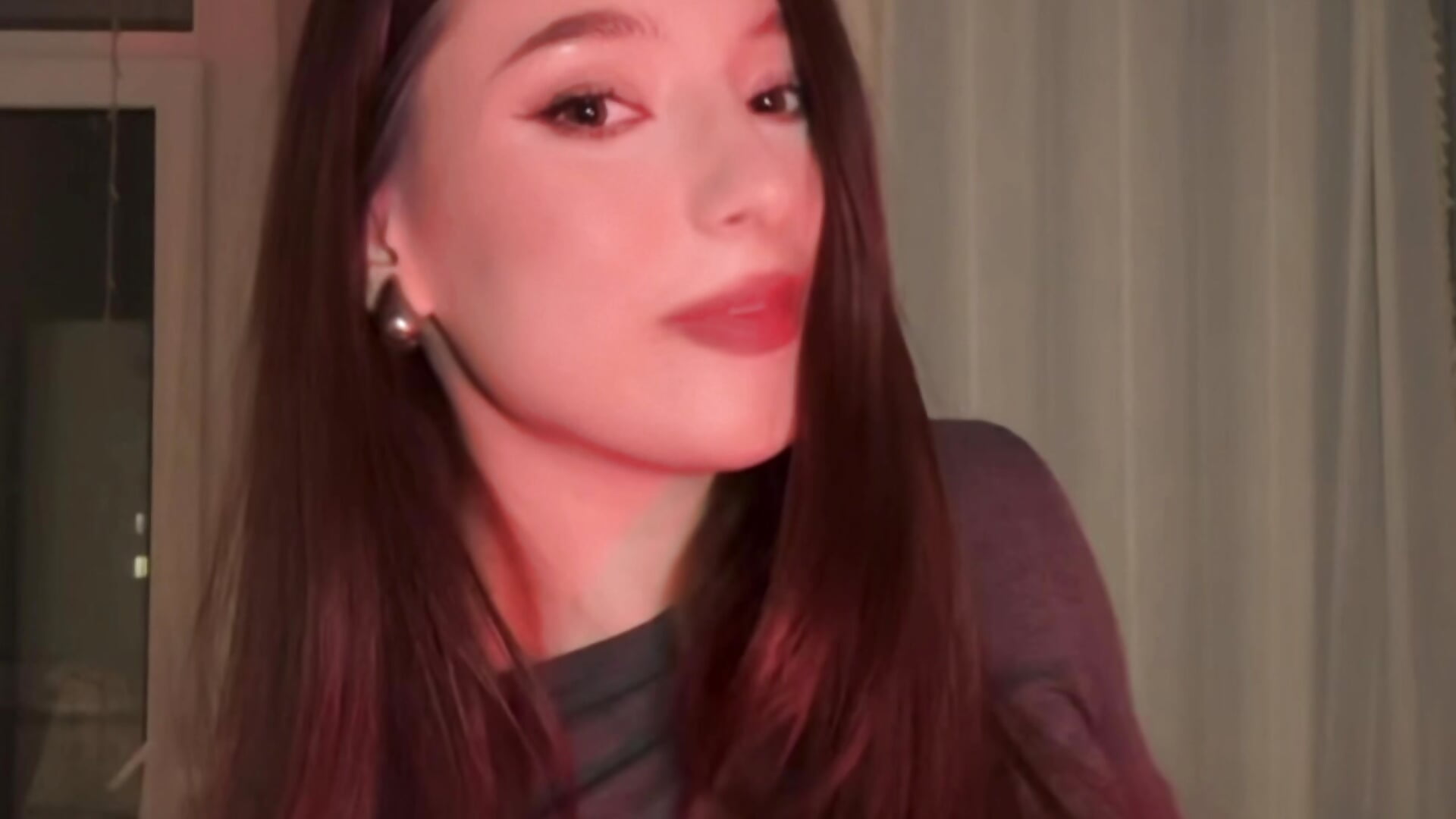 Wink wink - video by LilluKatten cam model