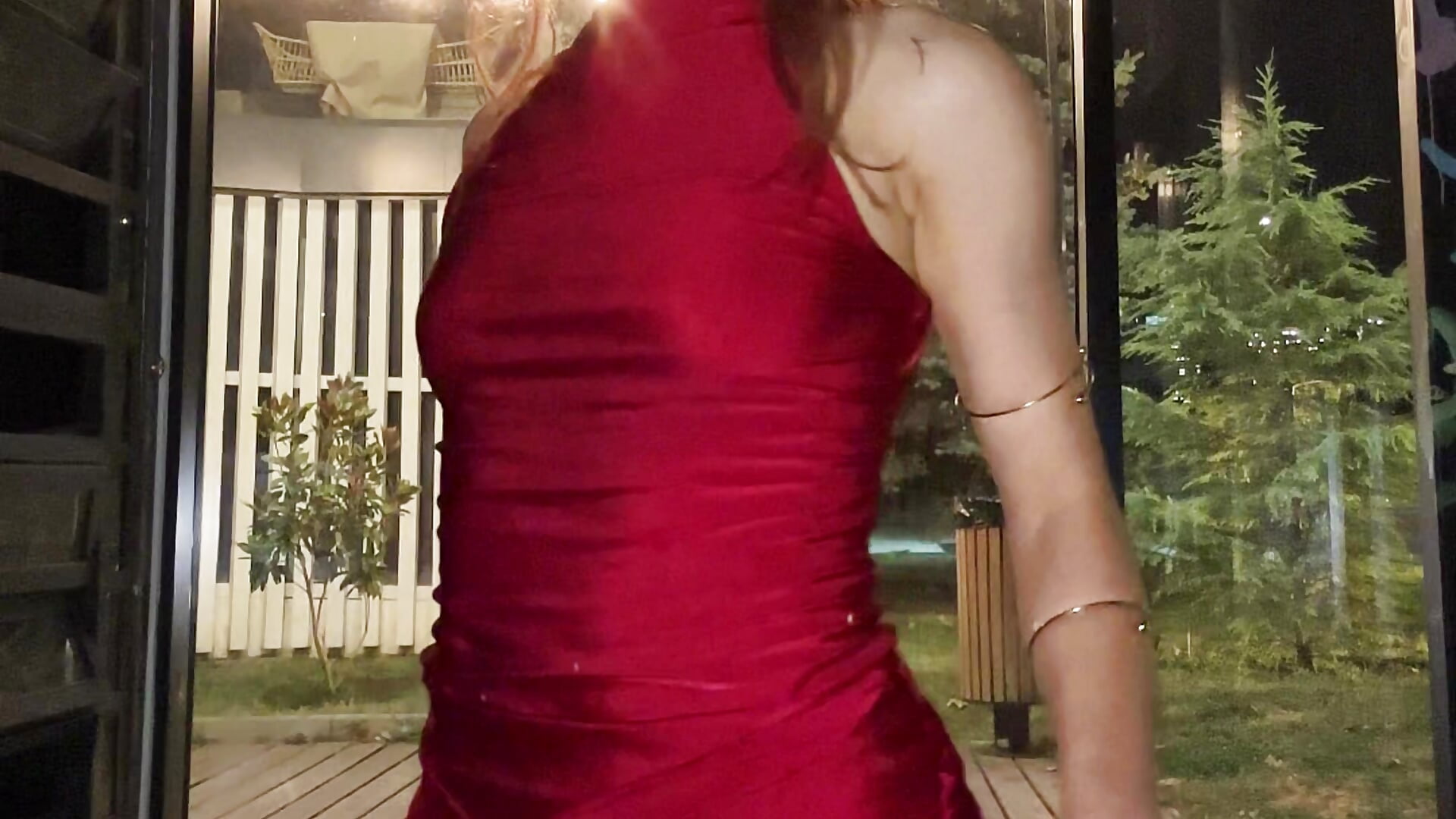 Red dress - video by LilluKatten cam model