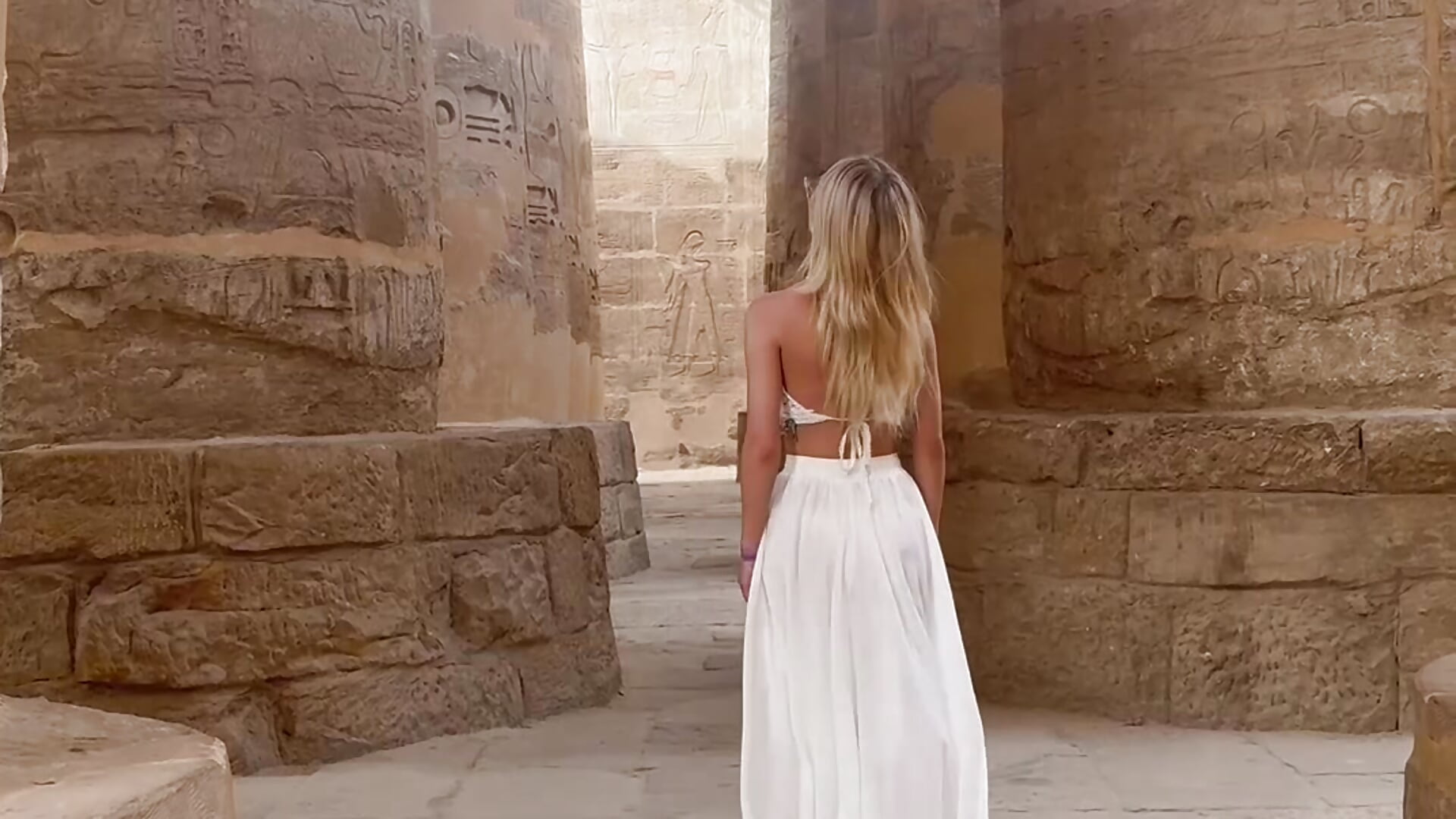 Follow me - video by Barbie_Kris__ cam model