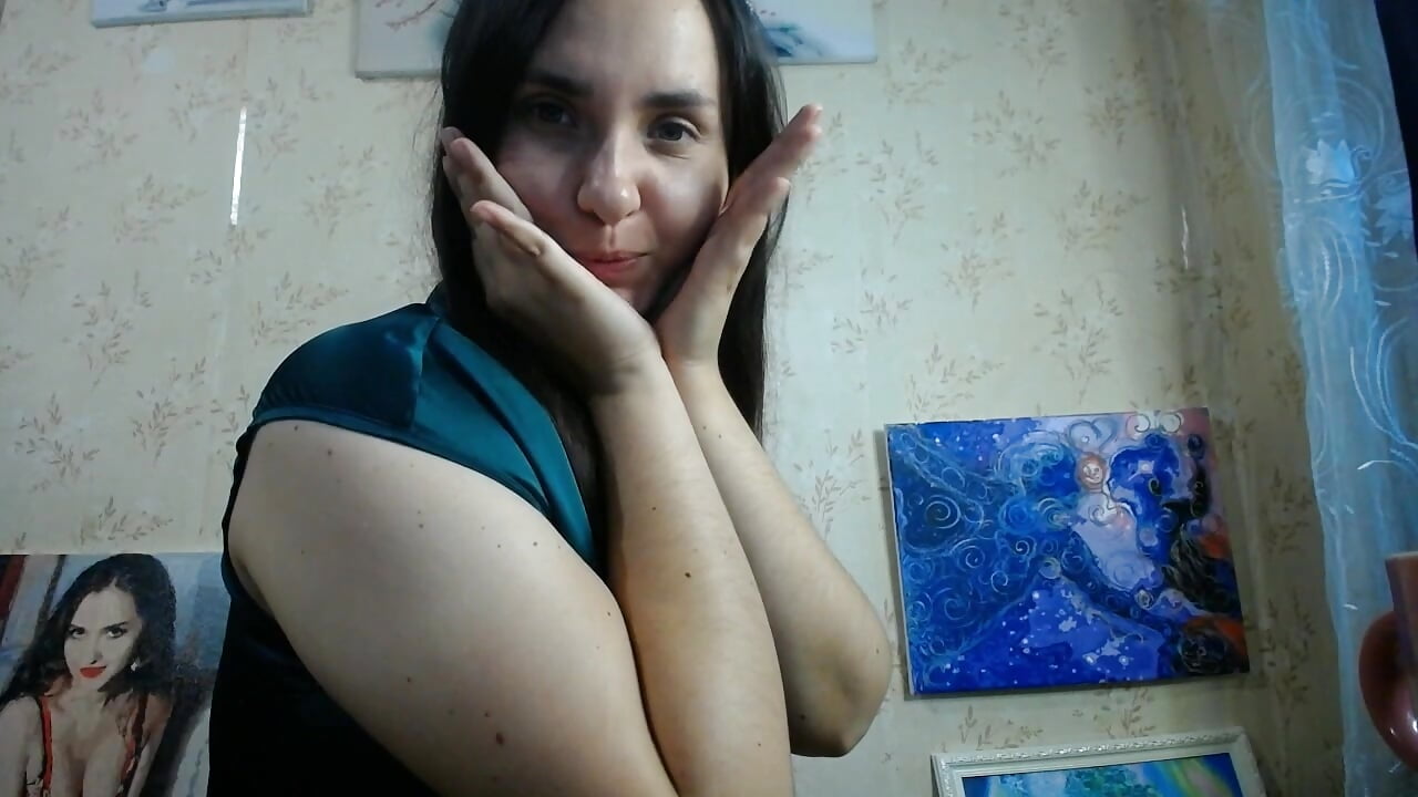 cute face front you! — filmik VoulezVous_Angel, modela(-lki) na kamerkach