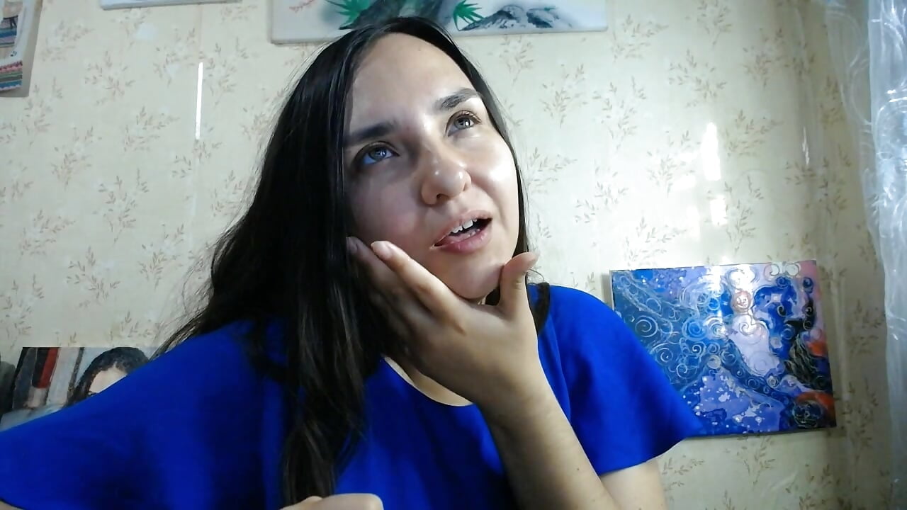 little play - відео від вебкаммоделі VoulezVous_Angel