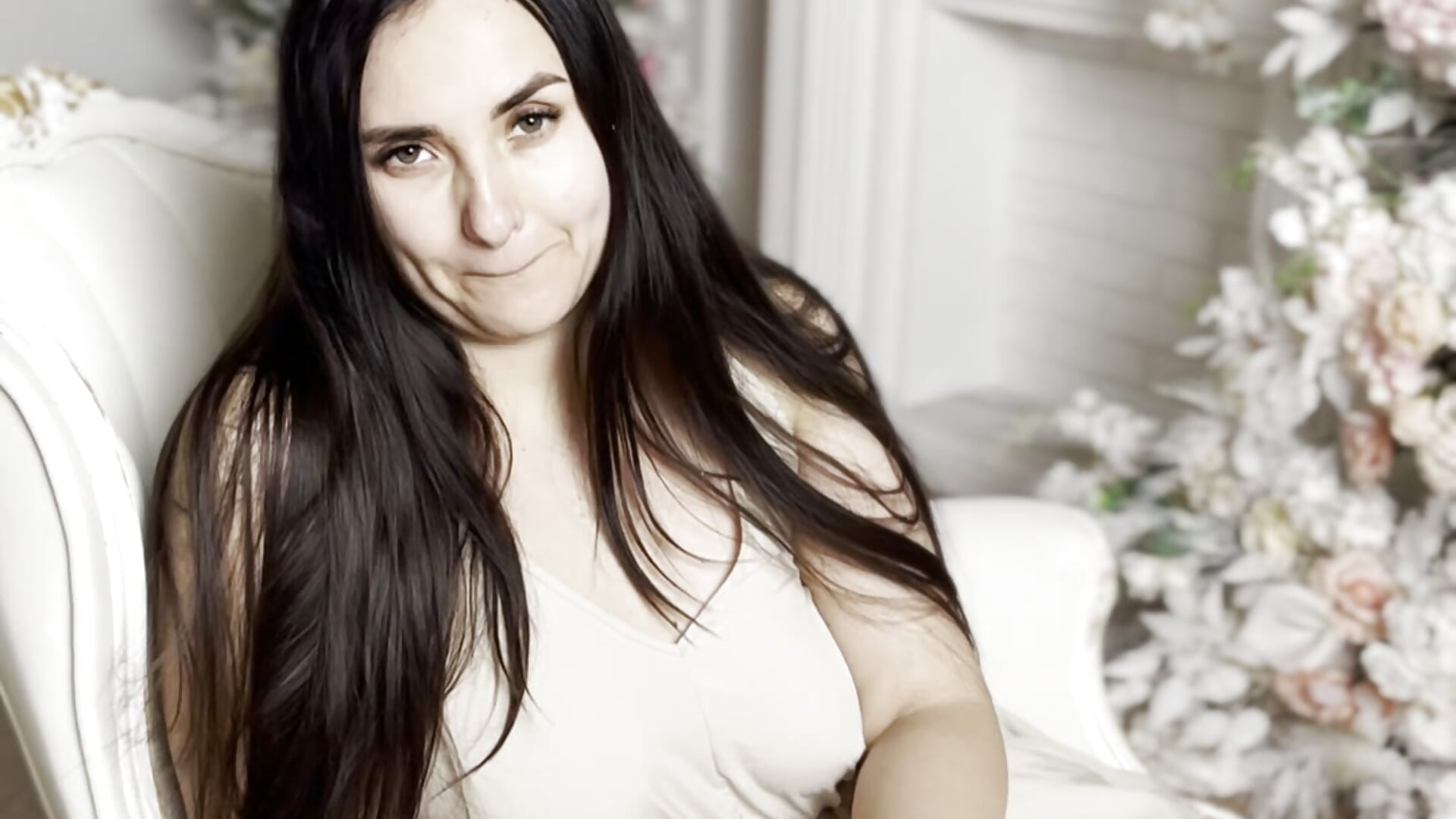 Some video from behind the scenes 2 – video af VoulezVous_Angel cam-model