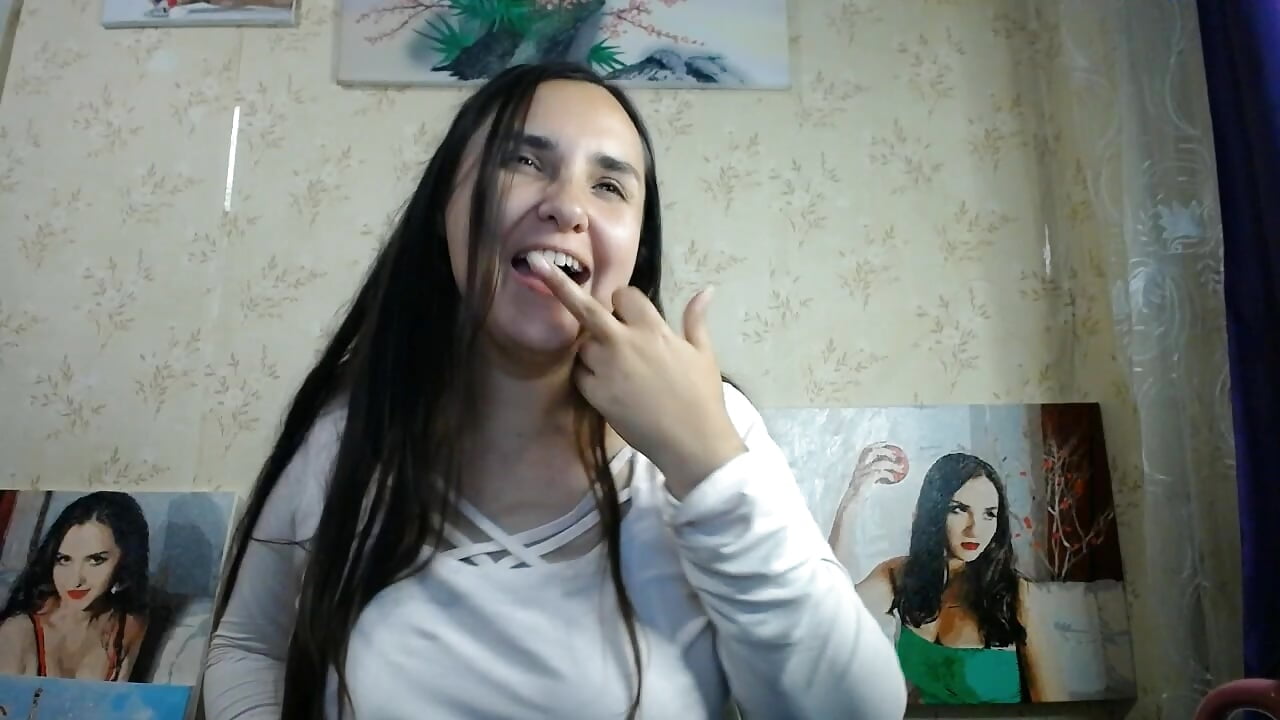 comon and save me!– VoulezVous_Angel kameramodell videója