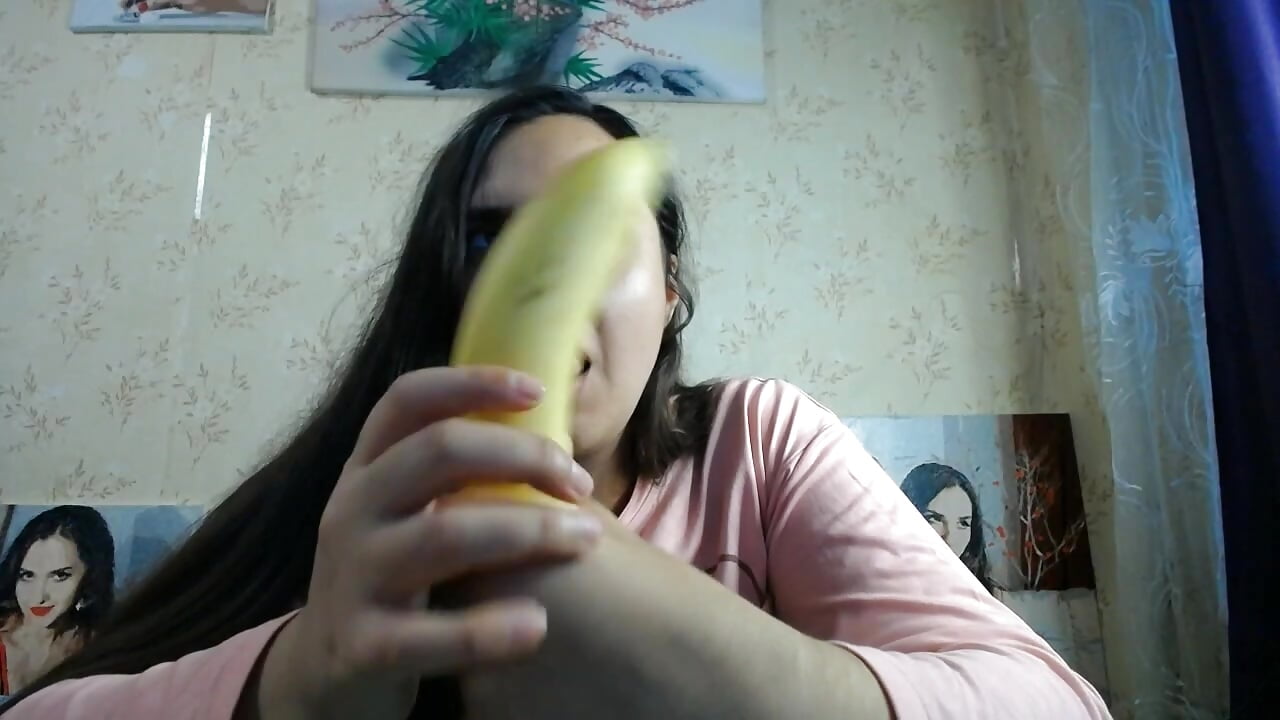 good toys – video od webkamerové modelky VoulezVous_Angel
