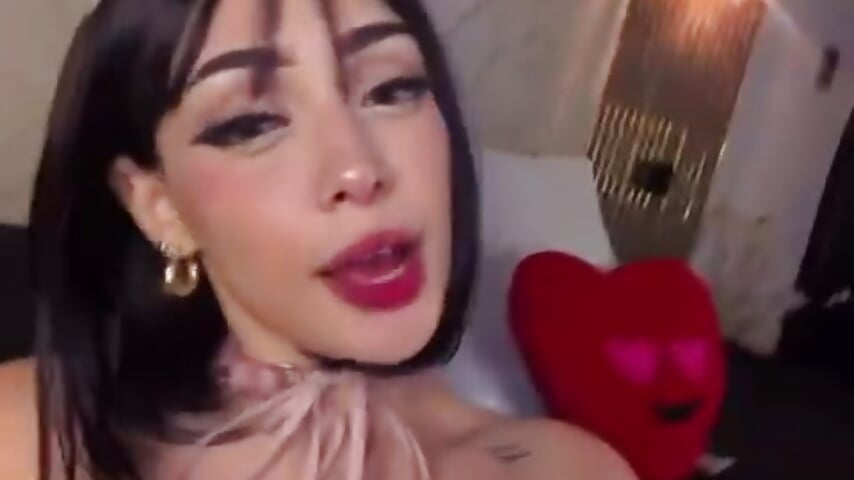 Don’t be shy… come play－カメラキャストのKat_Sakyの動画