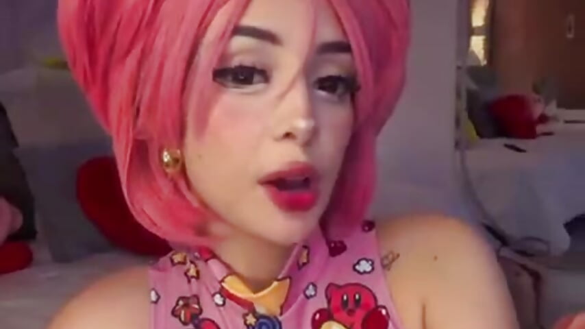 Follow me and I might misbehave 🔥 – video modela na kameri Kat_Saky