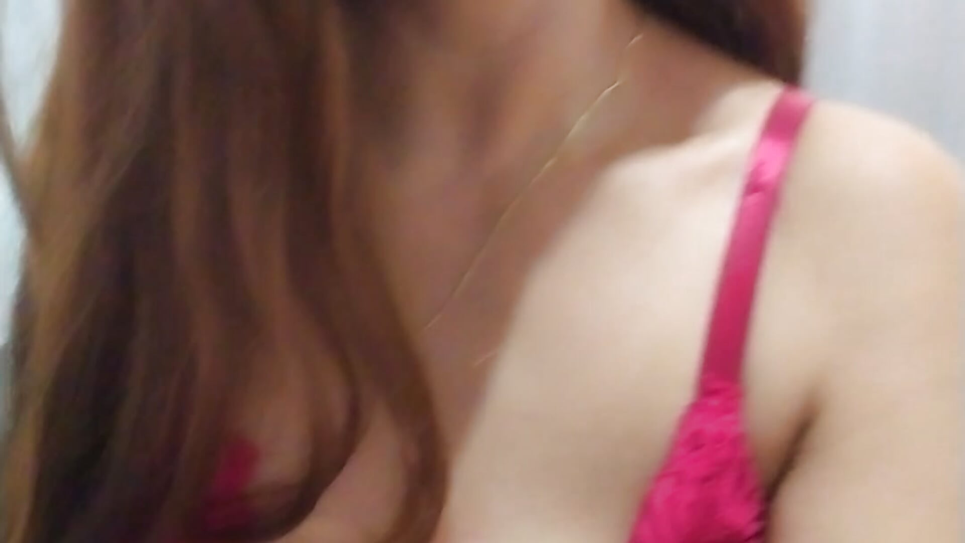 1000098457 - video by Suki_Pink cam model