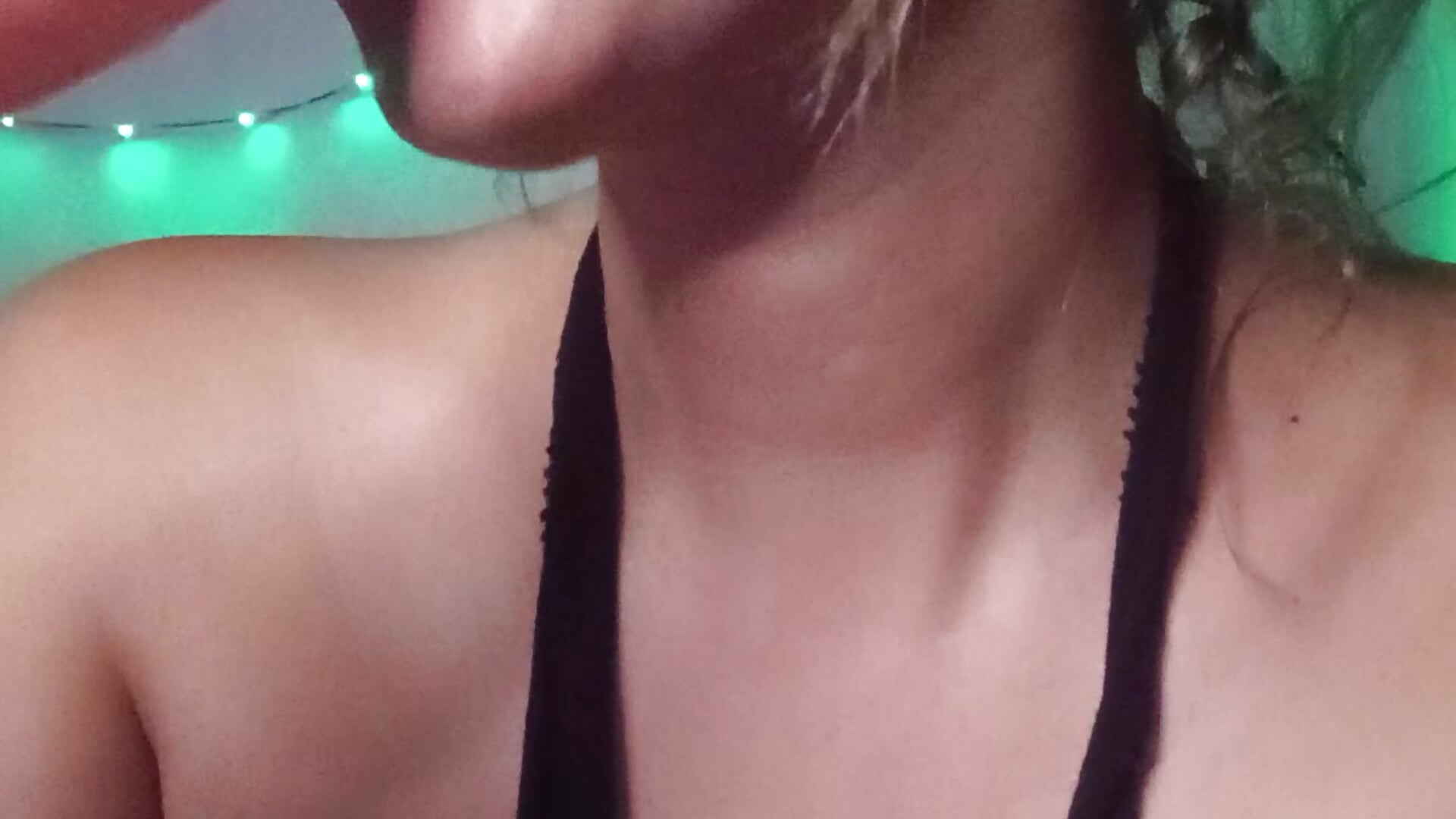 😈 - відео від вебкаммоделі lola_mamadas