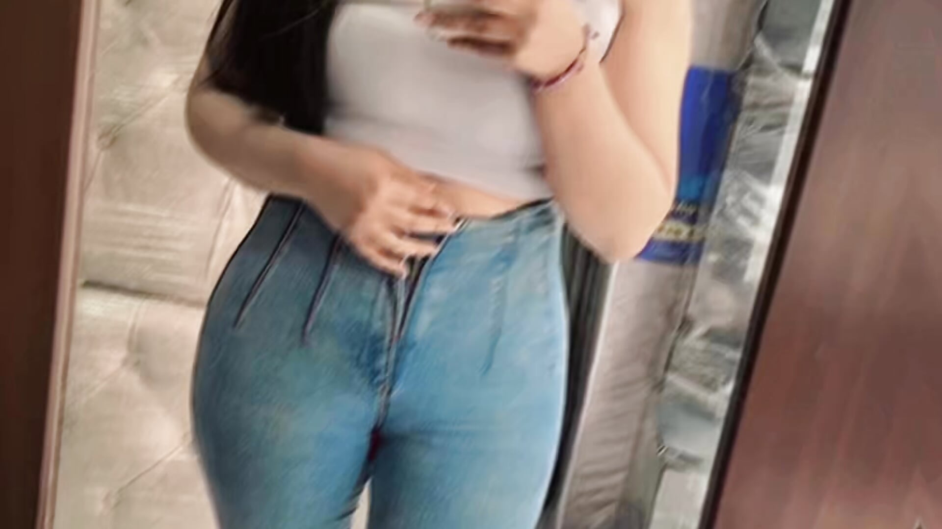 v14044g50000d3t5tgfog65uoe0fuac0 - video by Damarismelo cam model