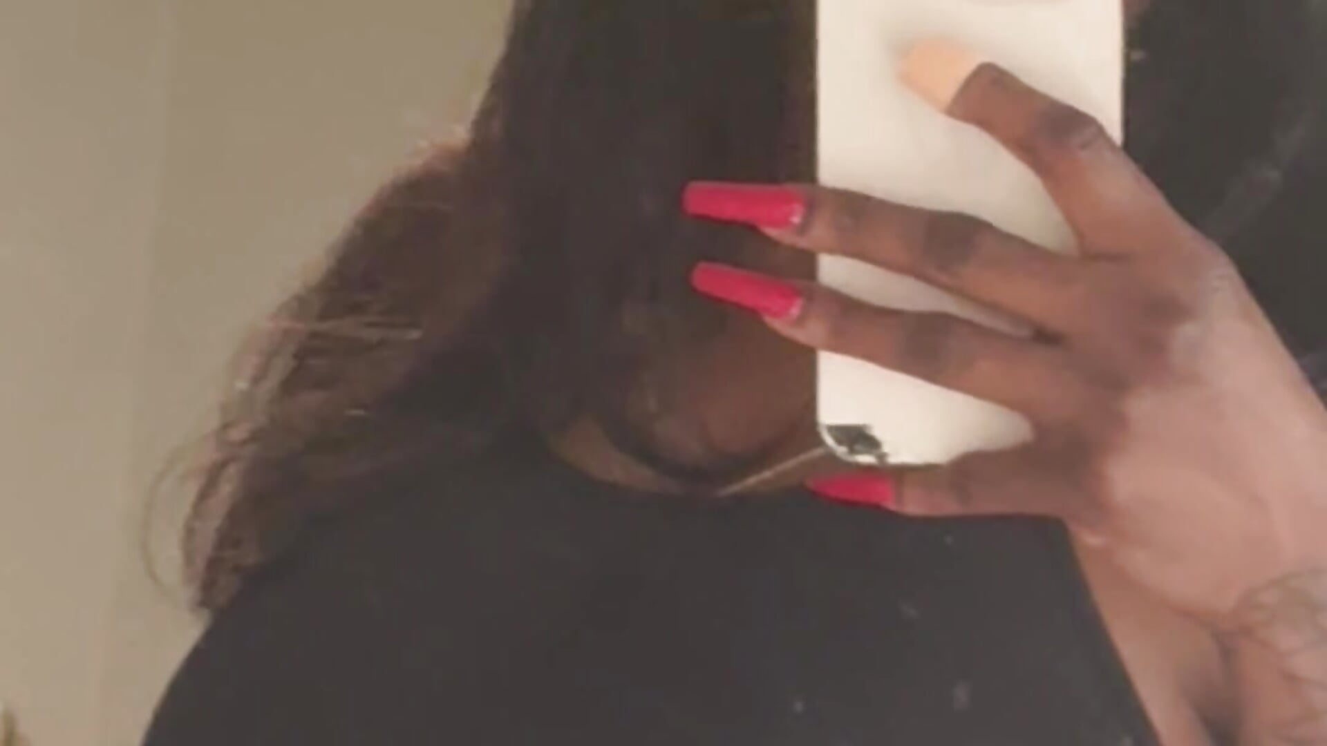 Pink makes the outfit pop - video by MadameMuse cam model