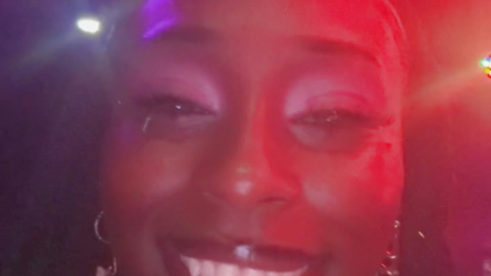 Cum All over my pretty whore face - vídeo de la modelo de cam MadameMuse