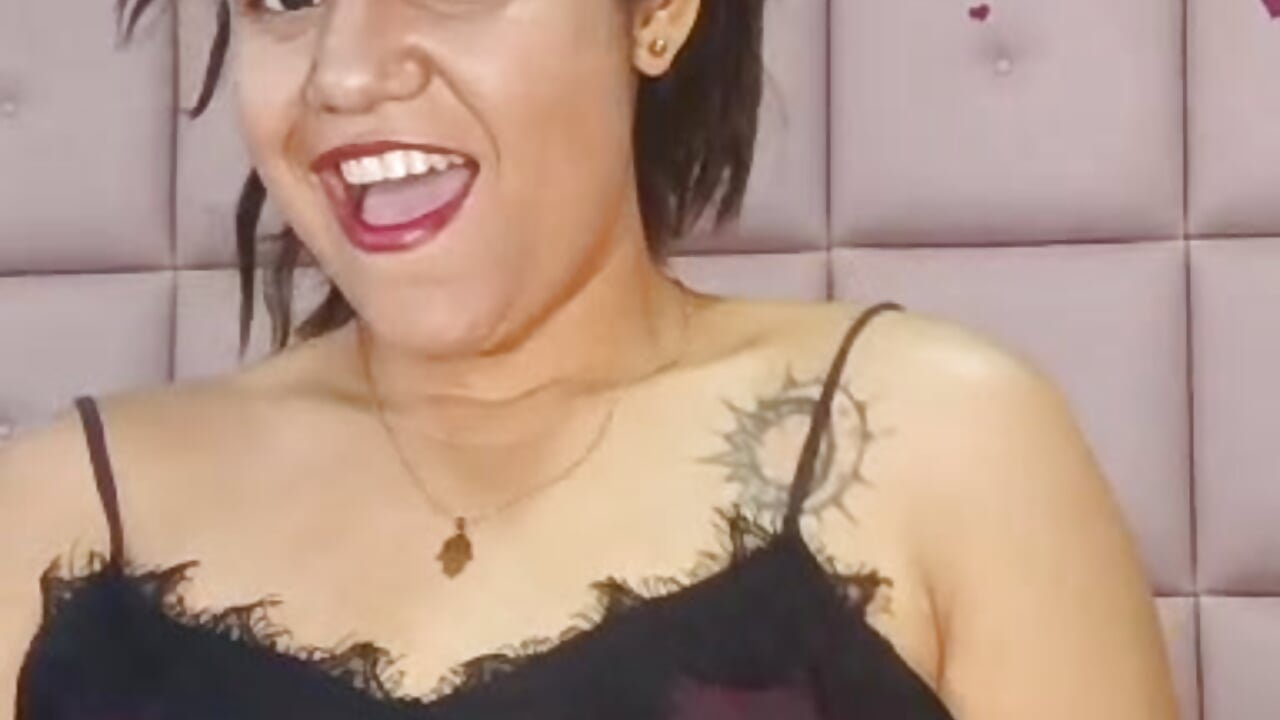 Happy Thanksgiving 🦚🥂– Samaraa_Lee kameramodell videója