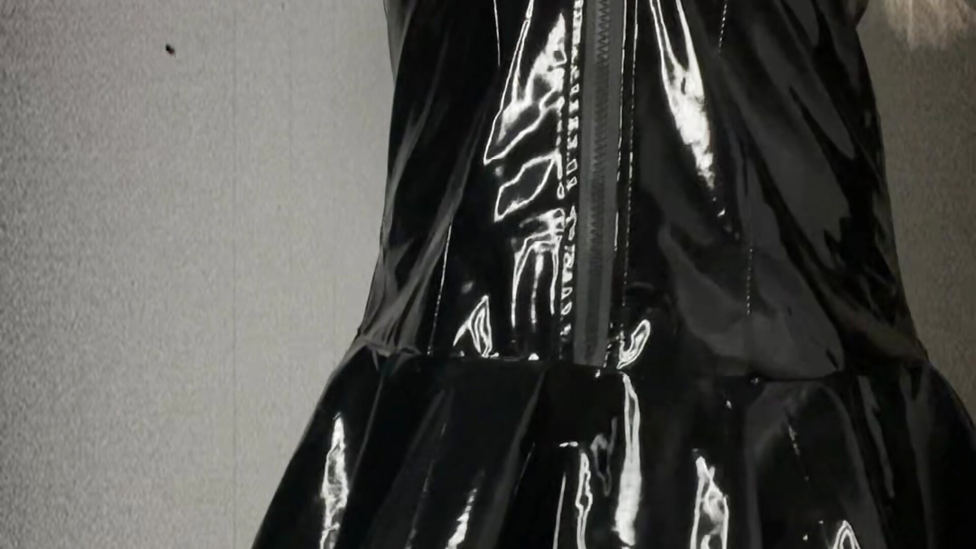 Sleek Touch ASMR ⚡️ - video by Liya_Liss cam model