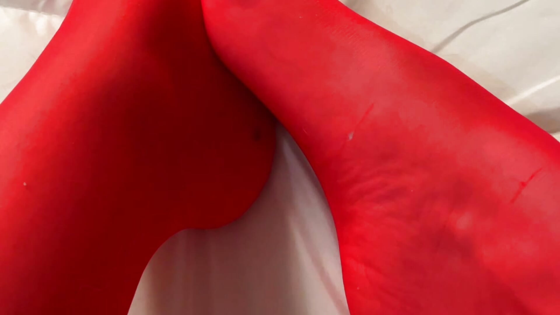 Touch of Toes 🌹 - video by Liya_Liss cam model