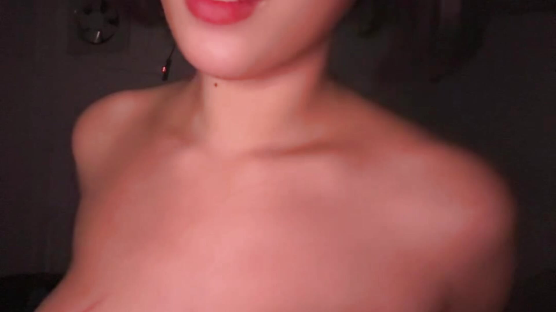 5dcbfeaf3eca4ab2abee6b0a1d22a34c - video by Kiarasohott cam model