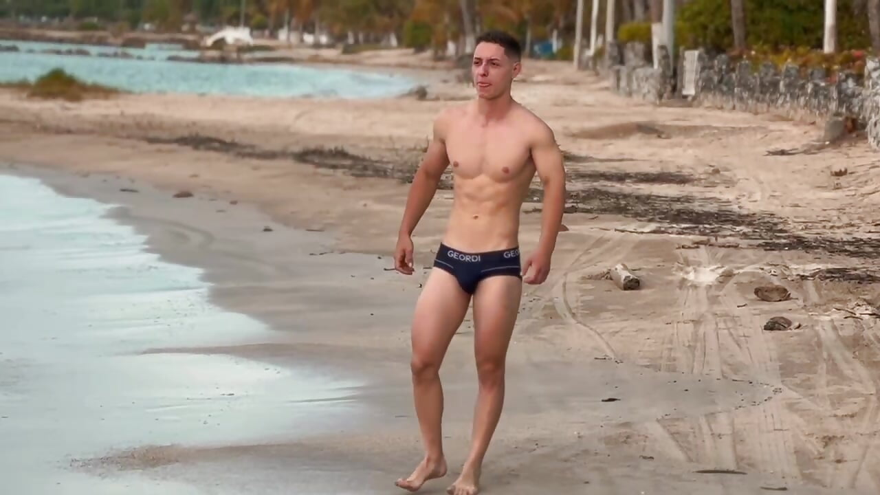 MAX - MAXTHOMSON主播的视频