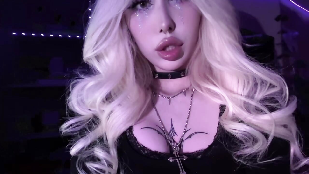 euphoria - video van goth__tv cam-model