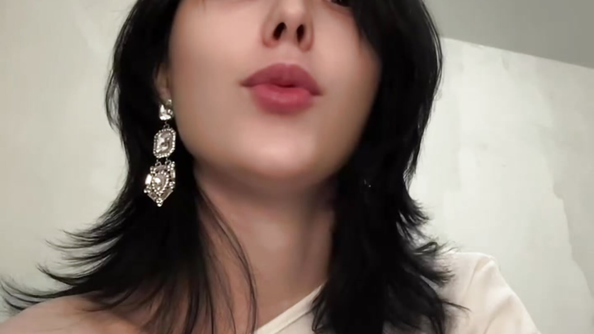 Nice to meet you! - video by SylviaHunter cam model