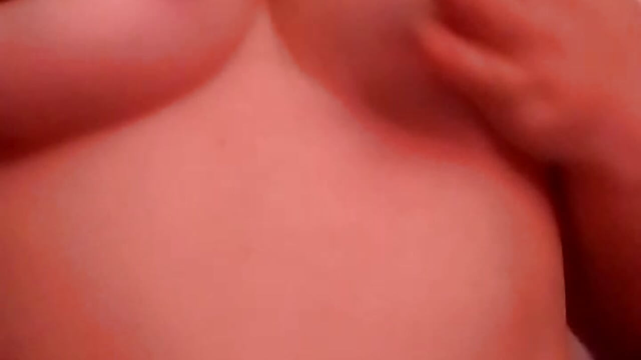 VID_20251002_225627~2 – video modela na kameri Jadeinthesky