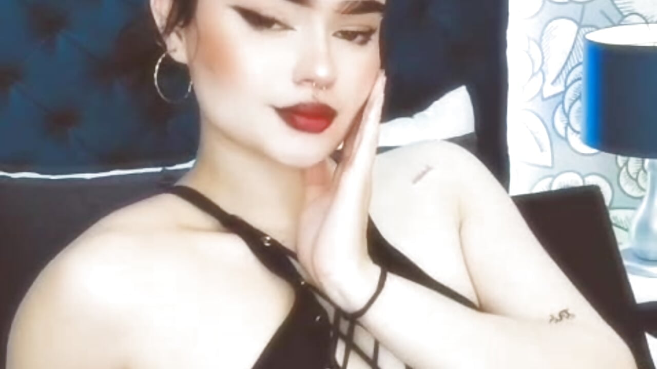 a little fun ✨ - video by AlinaVoos cam model