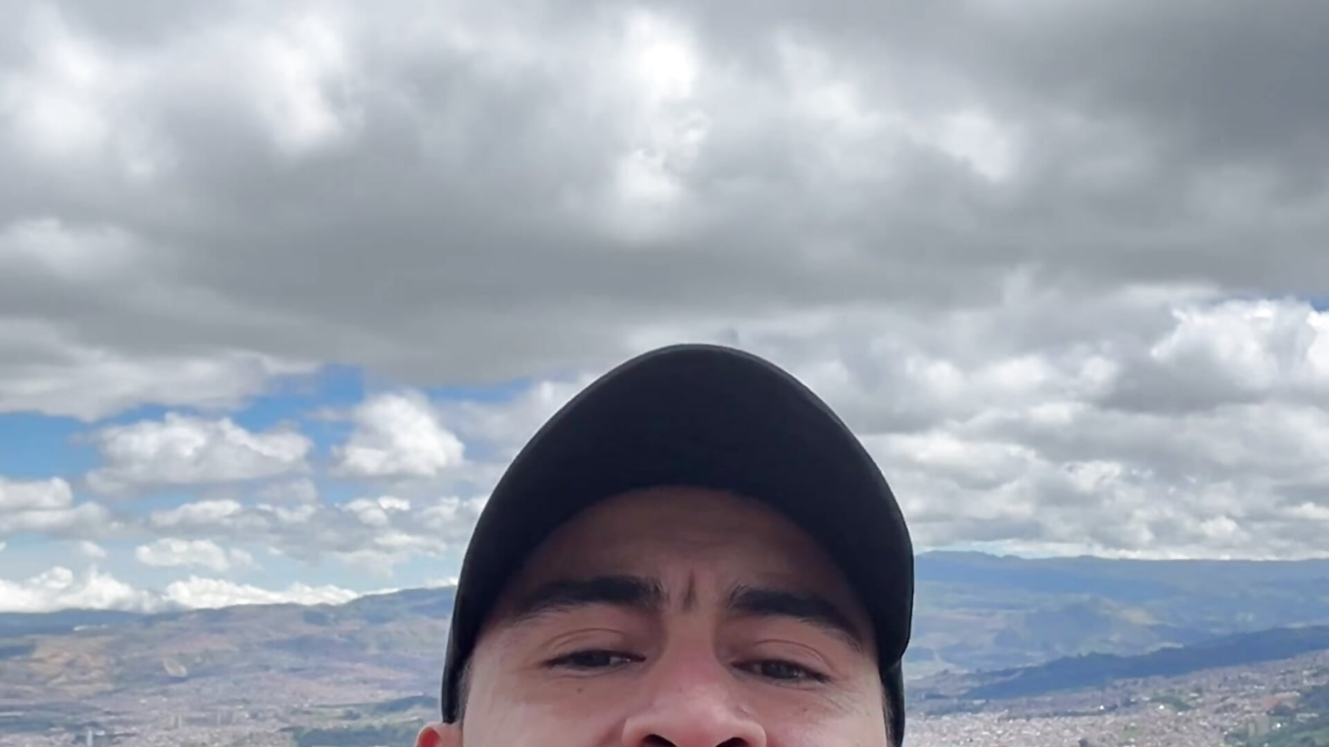 Welcome to Bogotá City-Monserrate!❤️ - vidéo du modèle de showcams Chris_Clarck