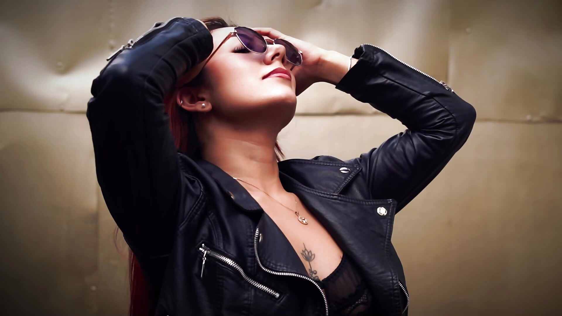 Sexy Biker Girl - video by desk_desire cam model