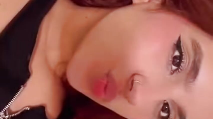 🌸My sweet face 🌸 – видео вебкам-модели Violettaevans_