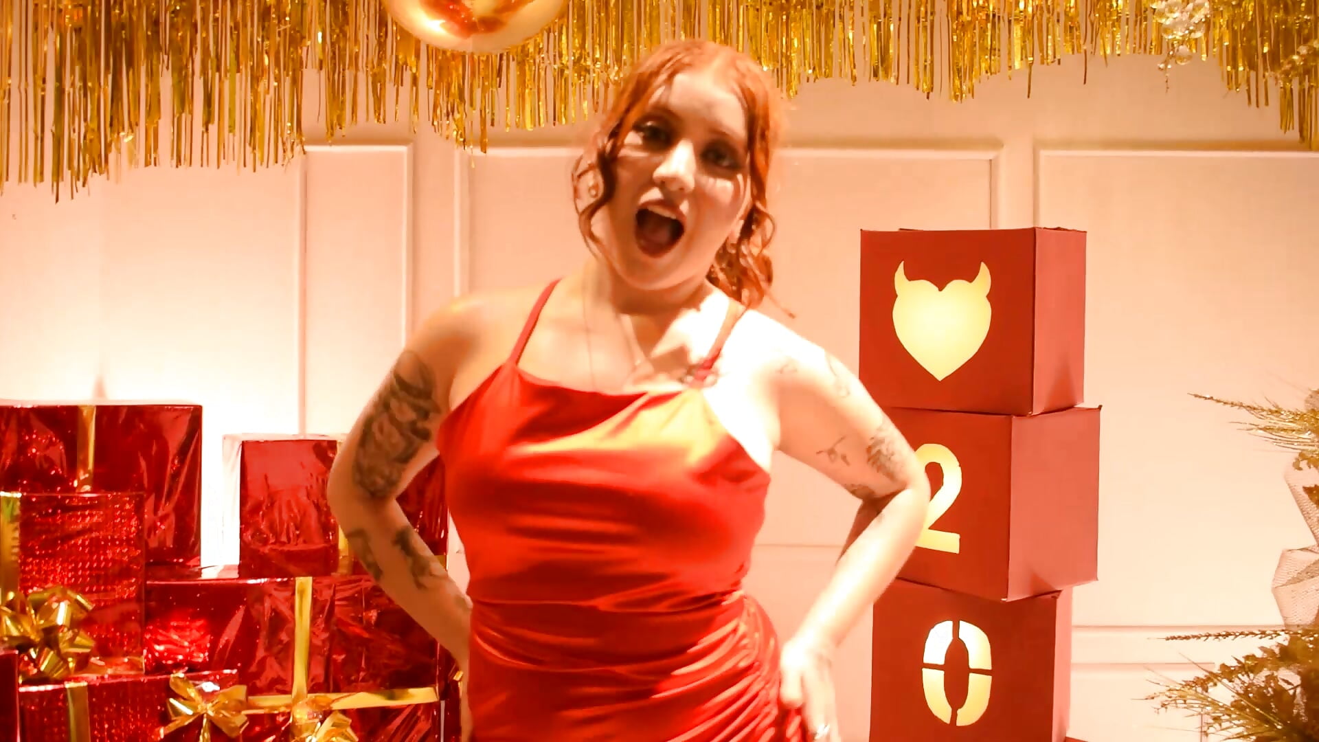 happy XXXmas <3 - video by FiorellaRicci_ cam model