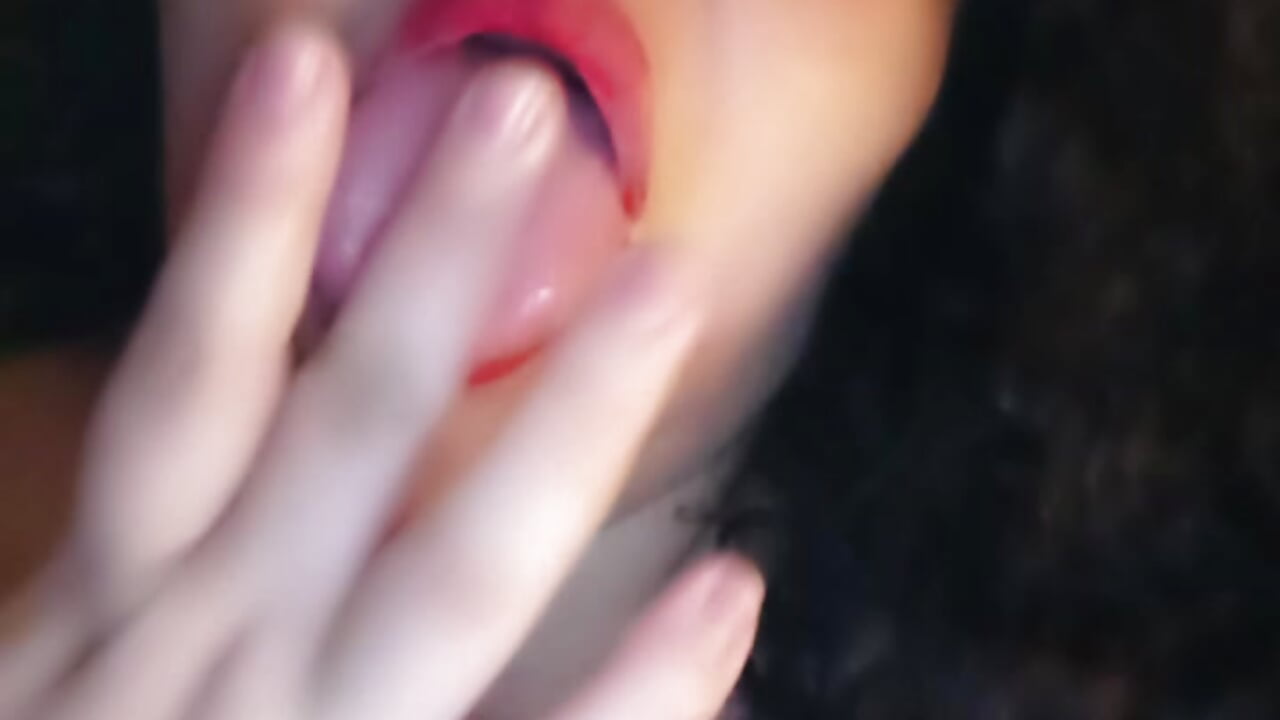 1000115907 - video av ArrayedHormone cam-modell