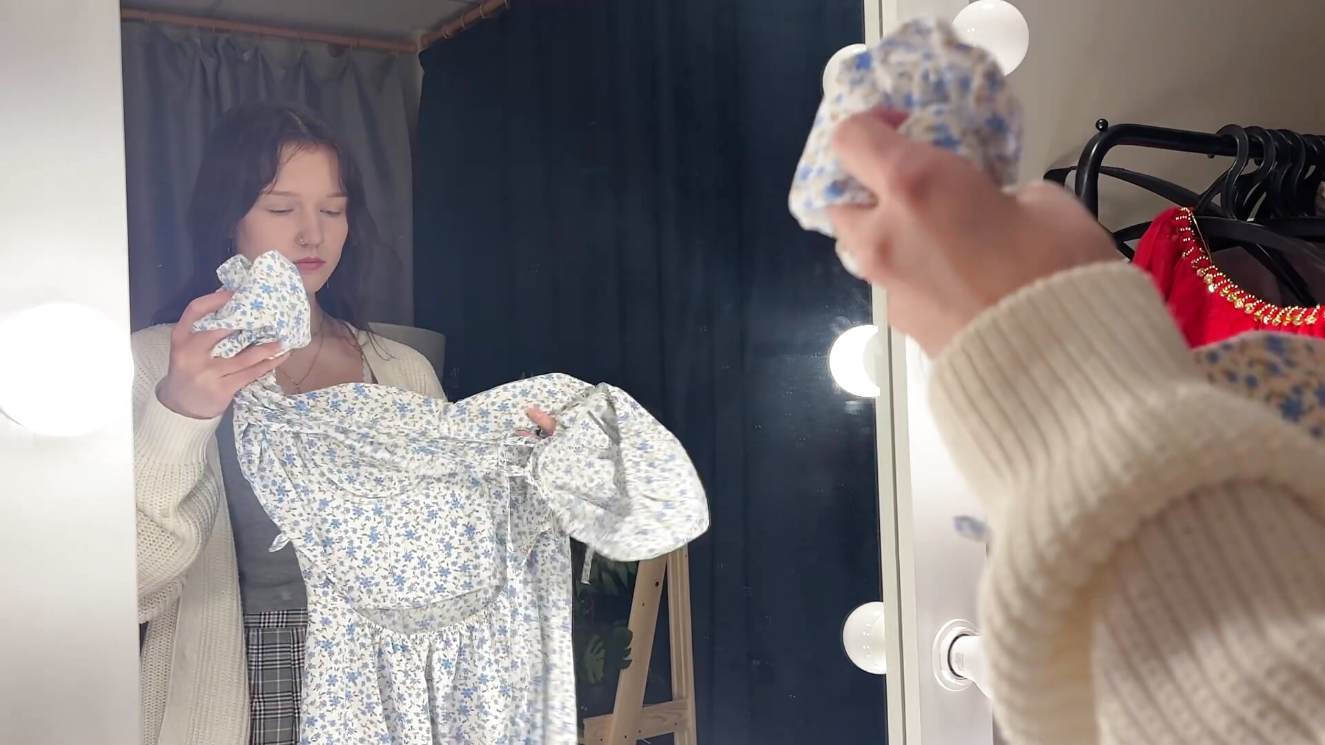 :) - video by YerGriffing cam model