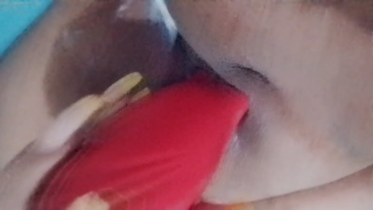 Gozando de Squirt e a Boca Chupando - video by BIADELICIA1 cam model