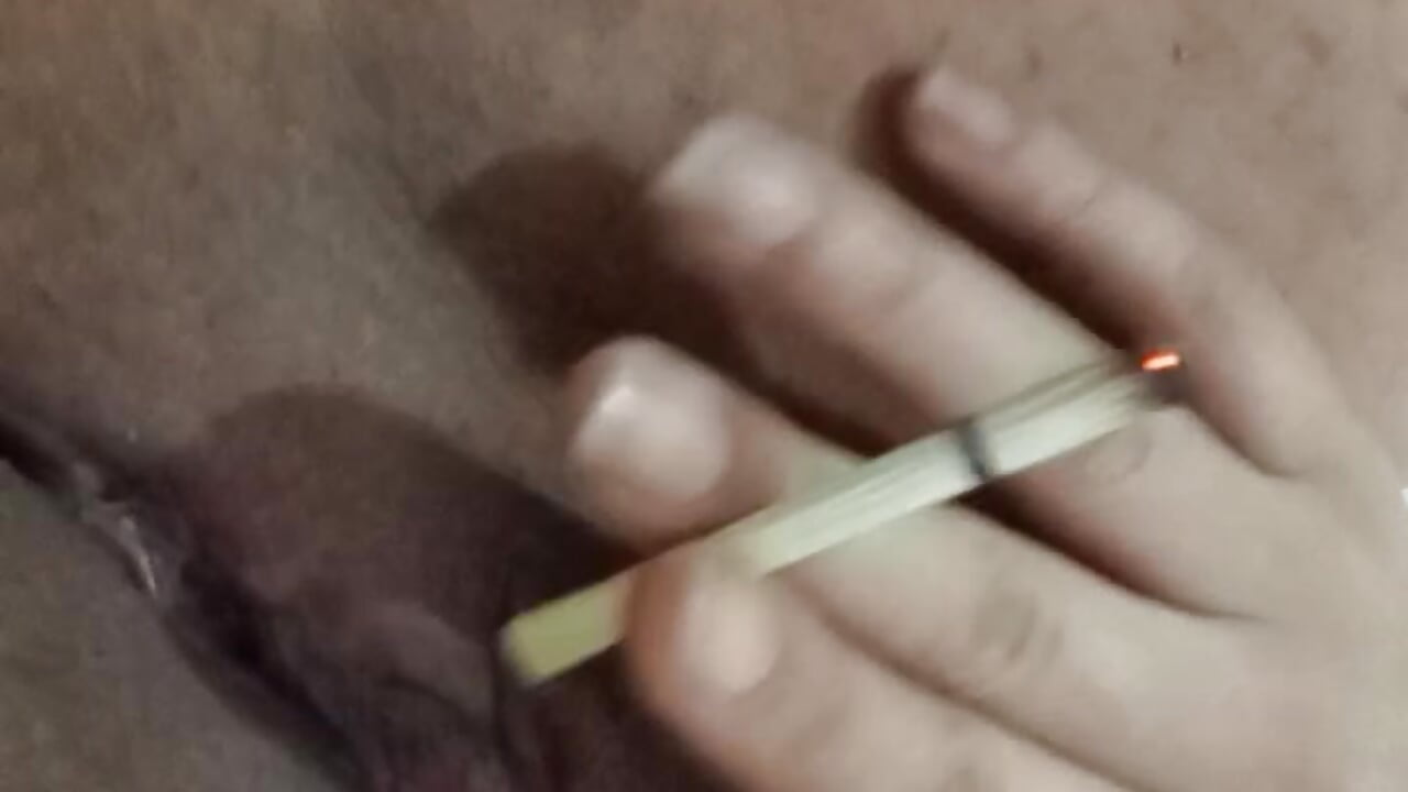 Buceta Fumando Cigarro – video od webkamerové modelky BIADELICIA1