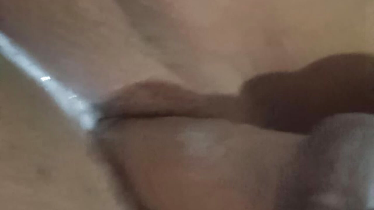 Dupla penetração e gozando de squirt 3 minutos de puro prazer safada tá gozando - video by BIADELICIA1 cam model