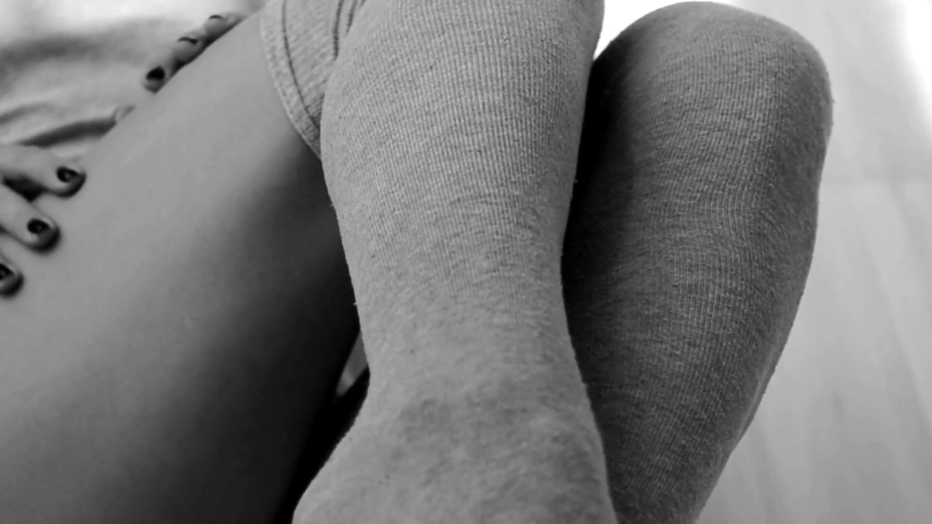 Beauty is in the details 💜 - video by Nikki__Amour cam model