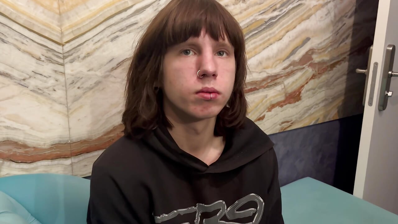 my piercing^^ - vídeo de la modelo de cam CutieKai_