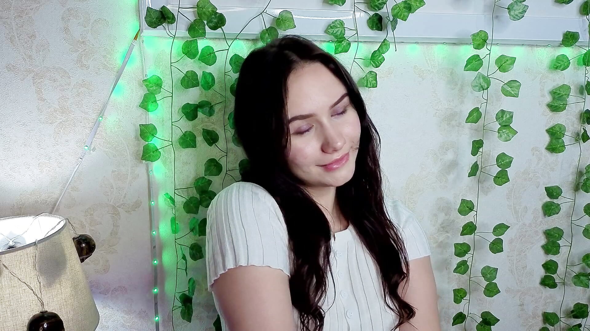 Shine or Shy? - video by AvowedSky cam model