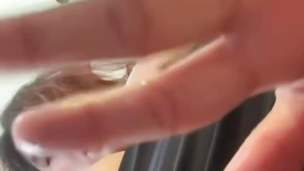 WET AND SLIMY FOR YOU – video af Cleopatra_COL cam-model