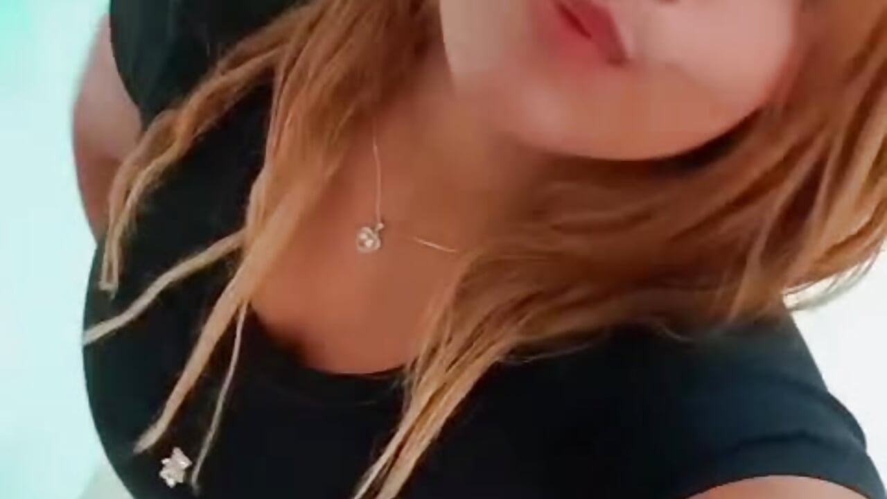 adelle - video by Adelle_Y cam model