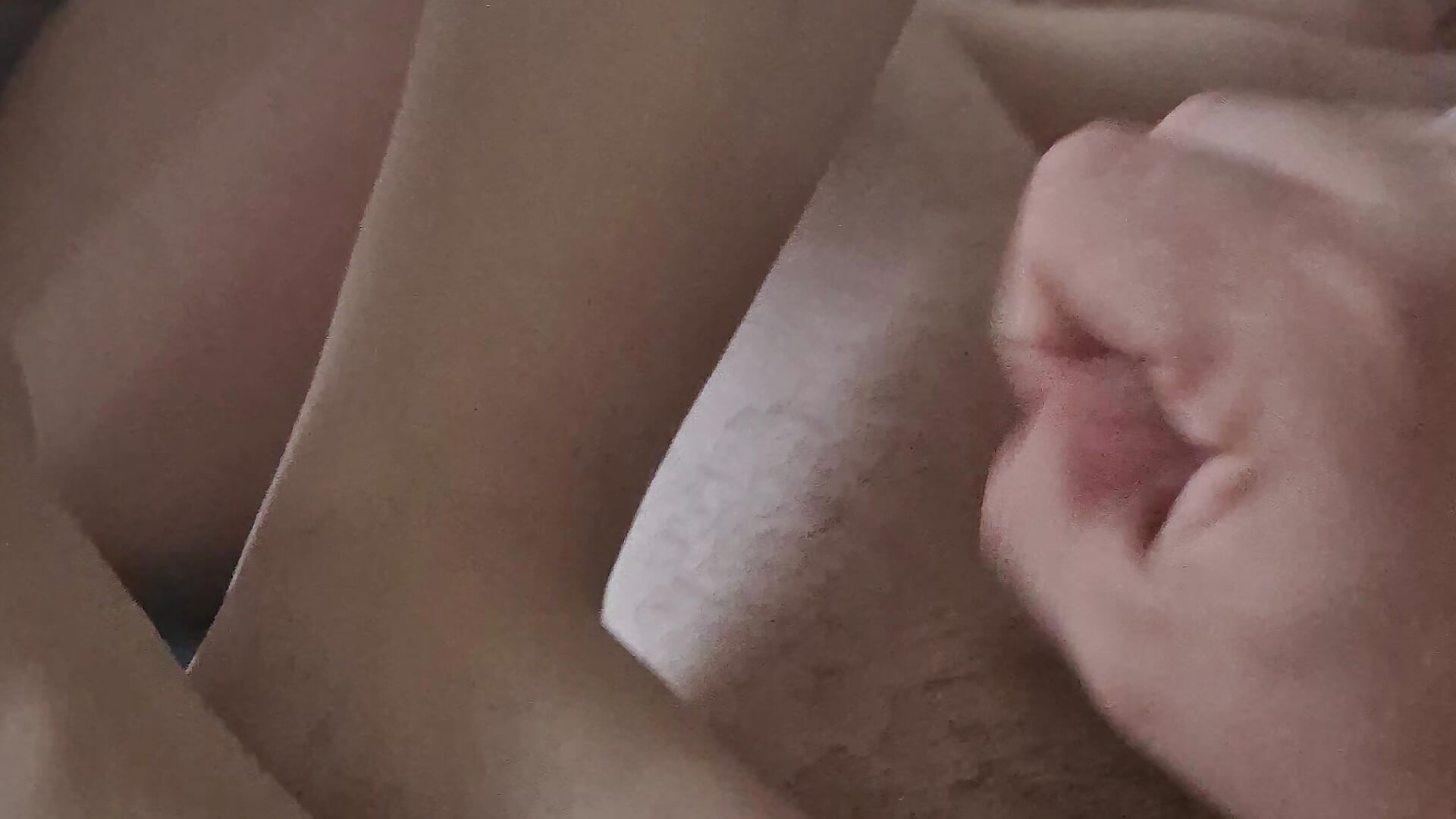 I enjoyed it at her feet 🥵🥵💦💦 - video by Purple_Mario cam model