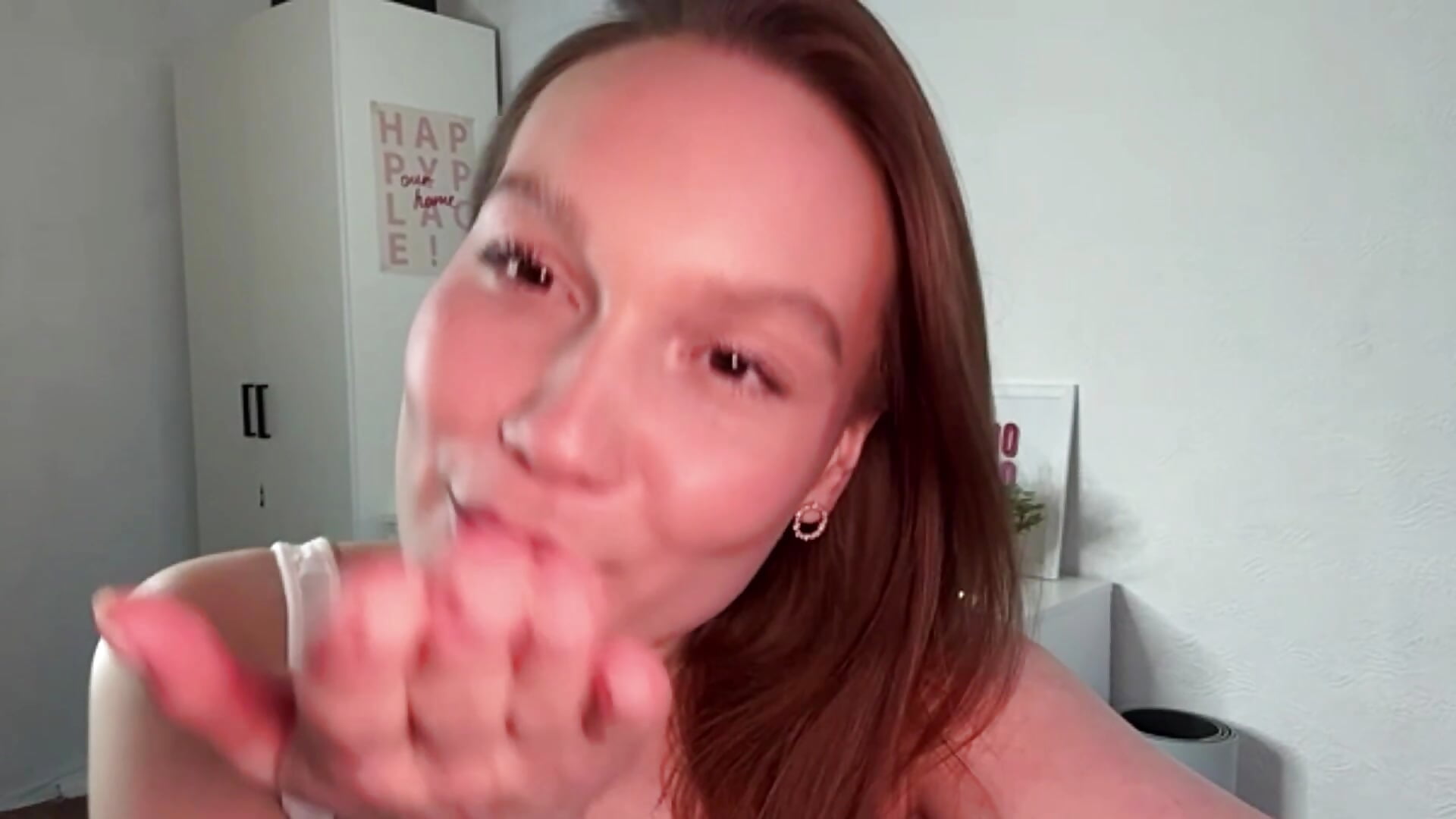 (♡ˊ͈ ꒳ ˋ͈) - відео від вебкаммоделі Kalli_ly